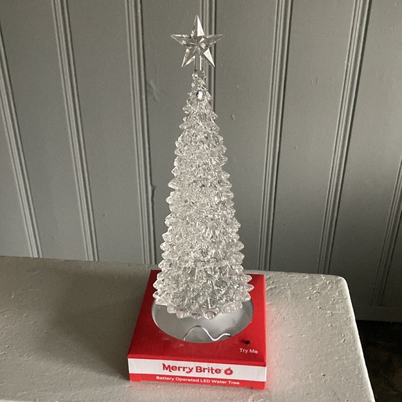 BNIB STUNNING- LED Light Up Battery Operated Christmas Water Tree 🌲 Decoration - Picture 9 of 16